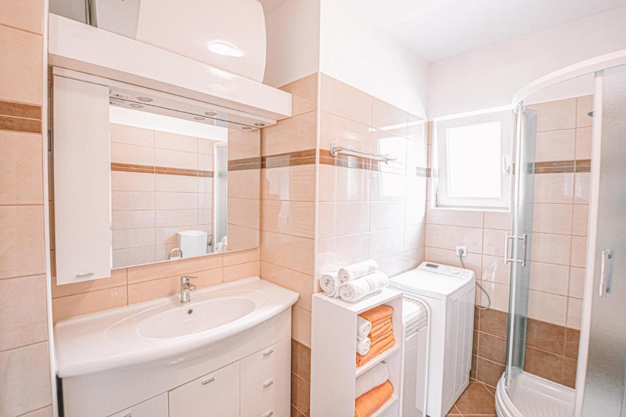 Apartments Vukic Crikvenica Extérieur photo